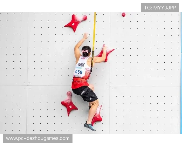 浙江攀岩选手张丁峰夺得中国攀岩速度系列赛冠军展现出卓越实力